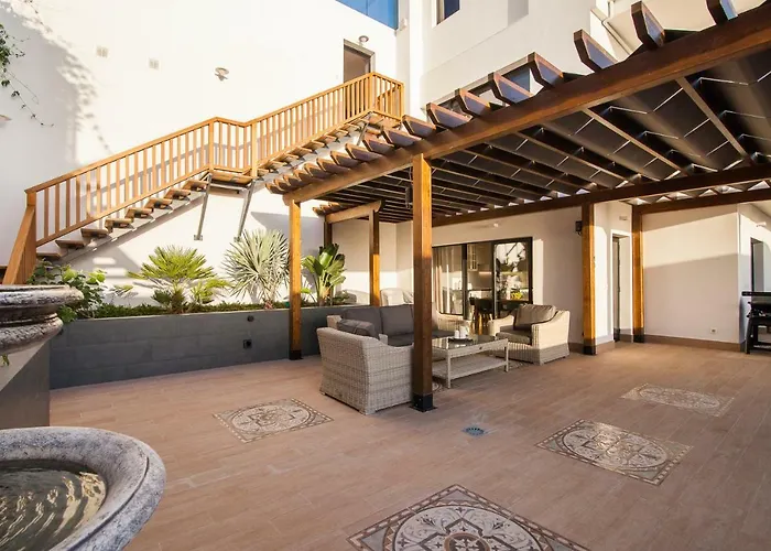 Luxury Private With Heated Pool And Amazing Ocean View