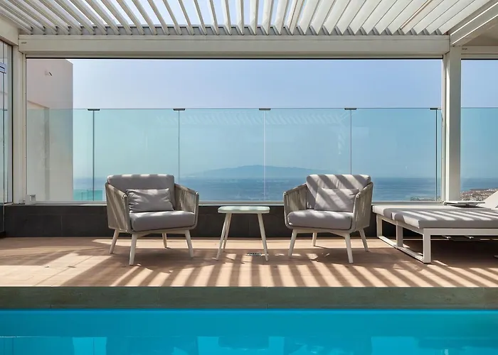 Вилла Luxury Private With Heated Pool And Amazing Ocean View Адехе