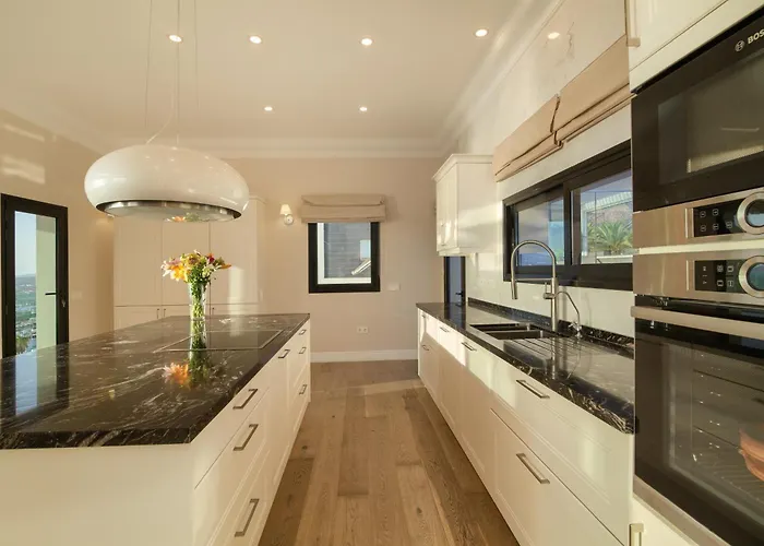 Luxury Private With Heated Pool And Amazing Ocean View *